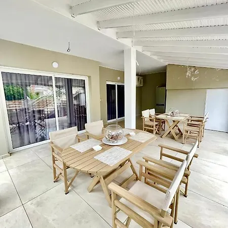 Apartment Central Luxury In Paralia Ofryniou *