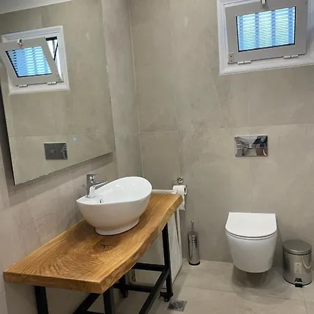 Apartment Central Luxury In Paralia Ofryniou *