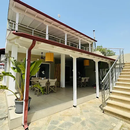 Central Luxury In Paralia Ofryniou *